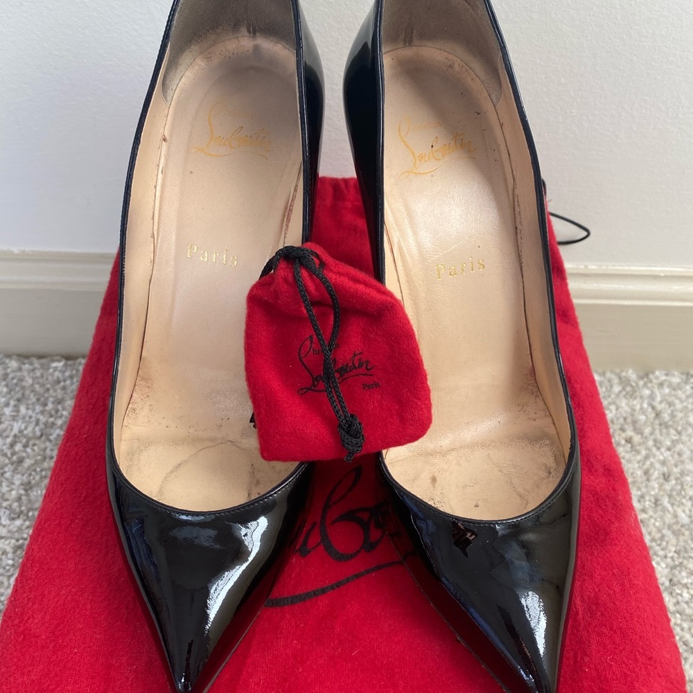 Louboutin Pigalle Follies - Black Patent Pumps 38.5 - Picture 7 of 10